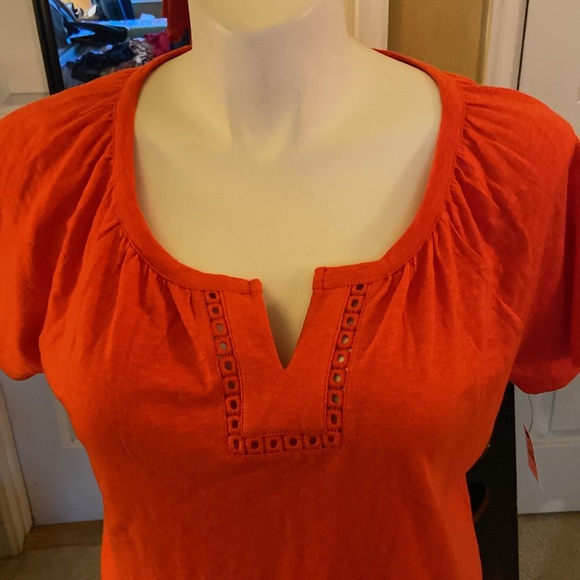 1XP TALBOTS ORANGE SHORT SLEEVED COTTON SHIRT NWT. NOTCHED V NECK WITH CUTOUTS - Picture 2 of 7